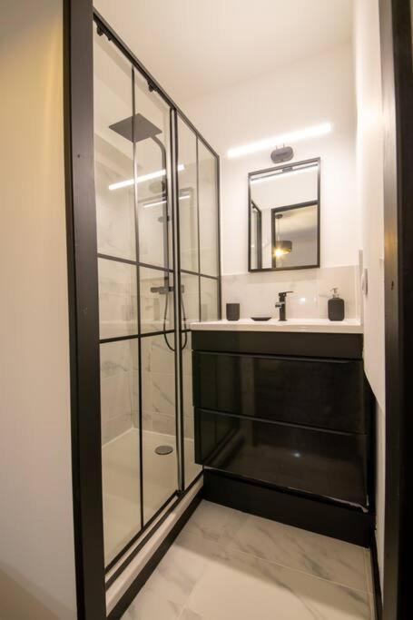 Apartament Elegant T3 Le Petit Palais Awinion Zewnętrze zdjęcie
